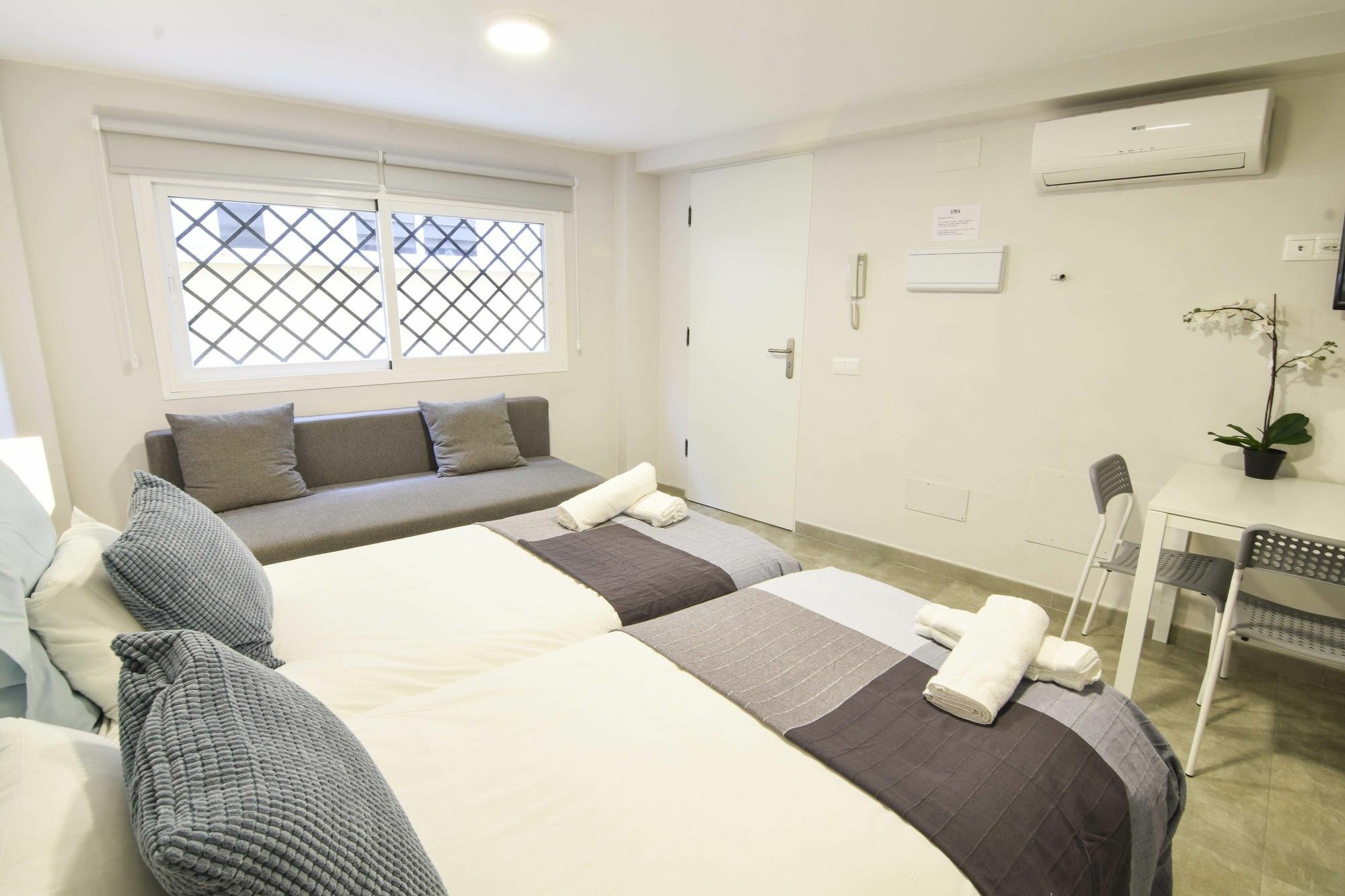 Letmalaga Comfort Studio Buitenkant foto