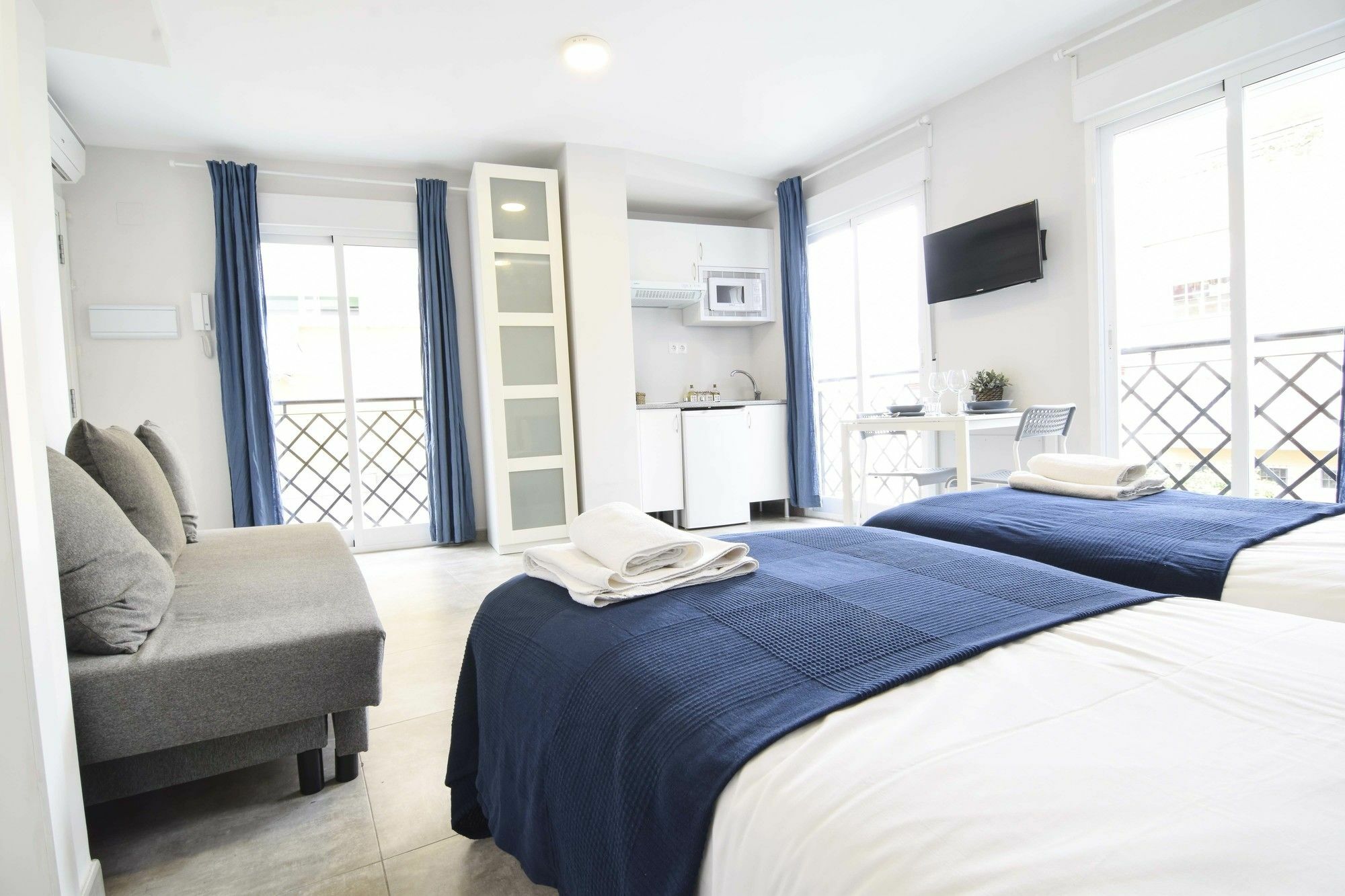 Letmalaga Comfort Studio Buitenkant foto